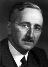 Friedrich August von Hayek By The original uploader was DickClarkMises at English Wikipedia [CC BY-SA 3.0], via Wikimedia Commons