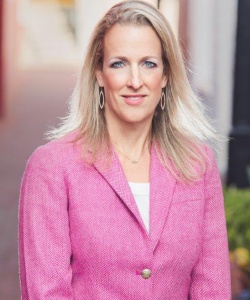 Anne Rathbone Bradley Headshot